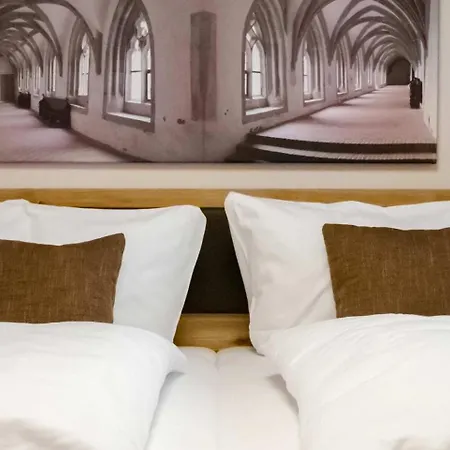 Dreibettzimmer Hahnenkamm 12 * Heidenheim (Bavaria)