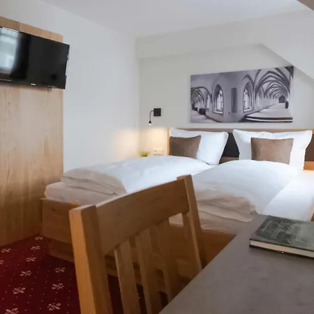 Dreibettzimmer 11