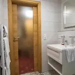 Dreibettzimmer Hahnenkamm 12 Hotel Heidenheim (Bavaria)