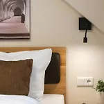 Dreibettzimmer Hahnenkamm 12 Heidenheim (Bavaria)