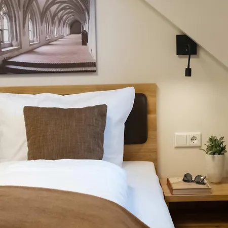 Hotel Dreibettzimmer 11 Heidenheim (Bavaria)